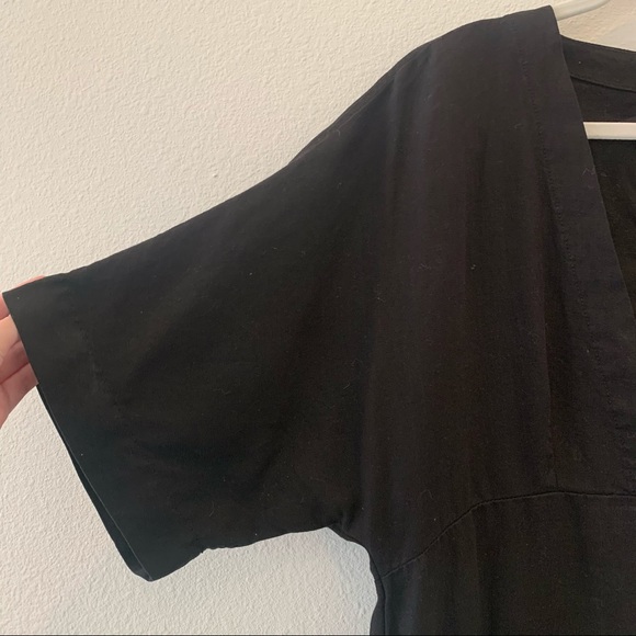 Ética Luz V-Neck Shift Dress - Picture 4 of 6